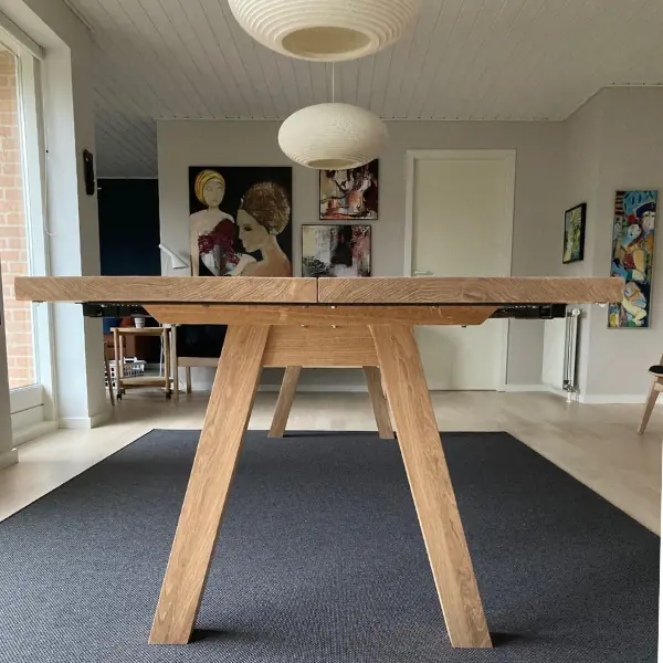 Skrå stolpe eg