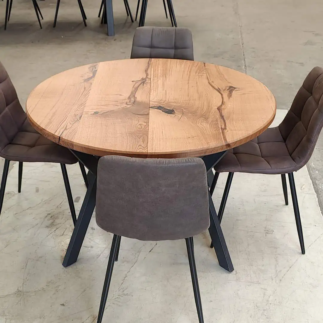 Rustik rundt bord - Eg - Ø 95-230 cm