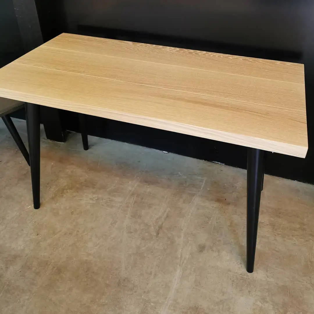 Skrivebord - Eg - Hvid olie - 60,5 x 120 cm