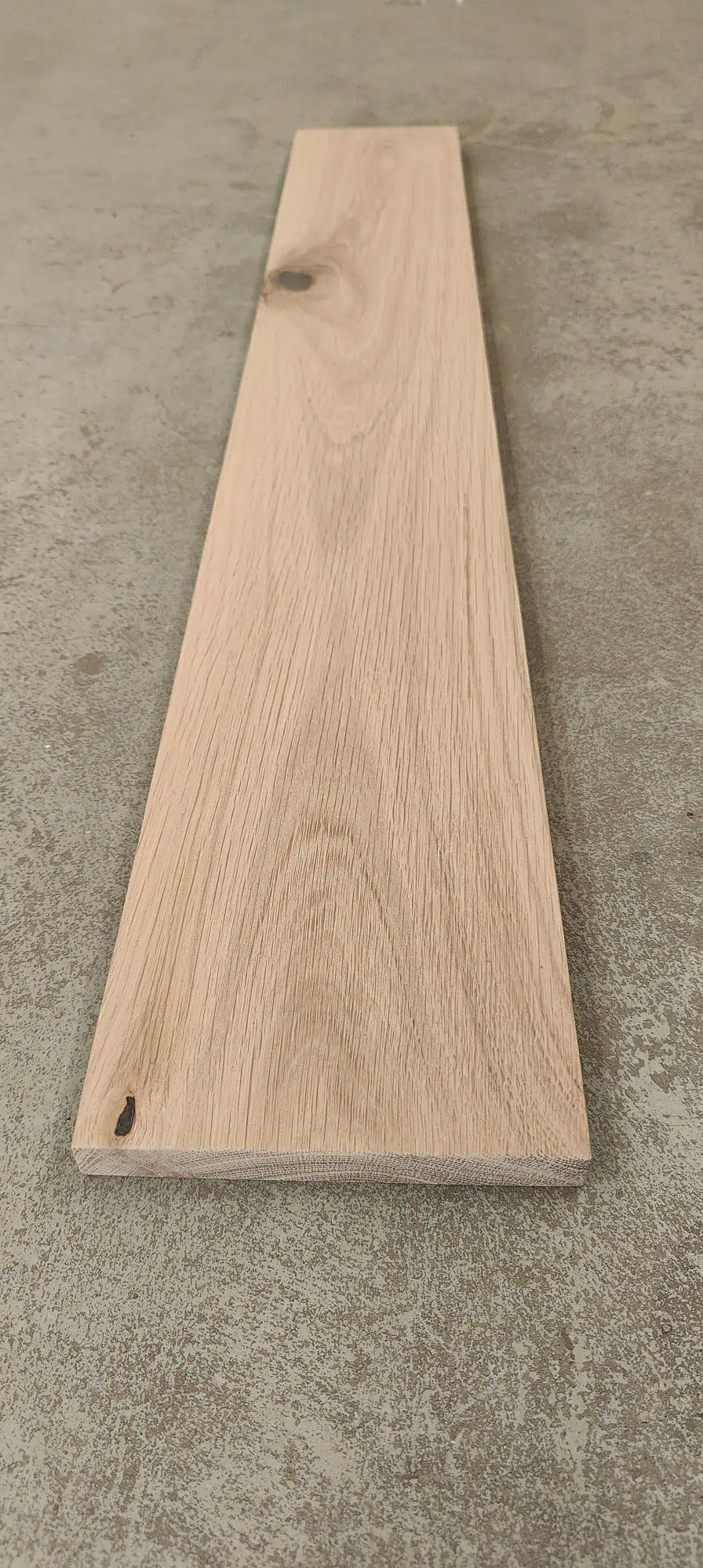 Hylde - Eg - 2 cm - MAZE beslag - 16x110 cm