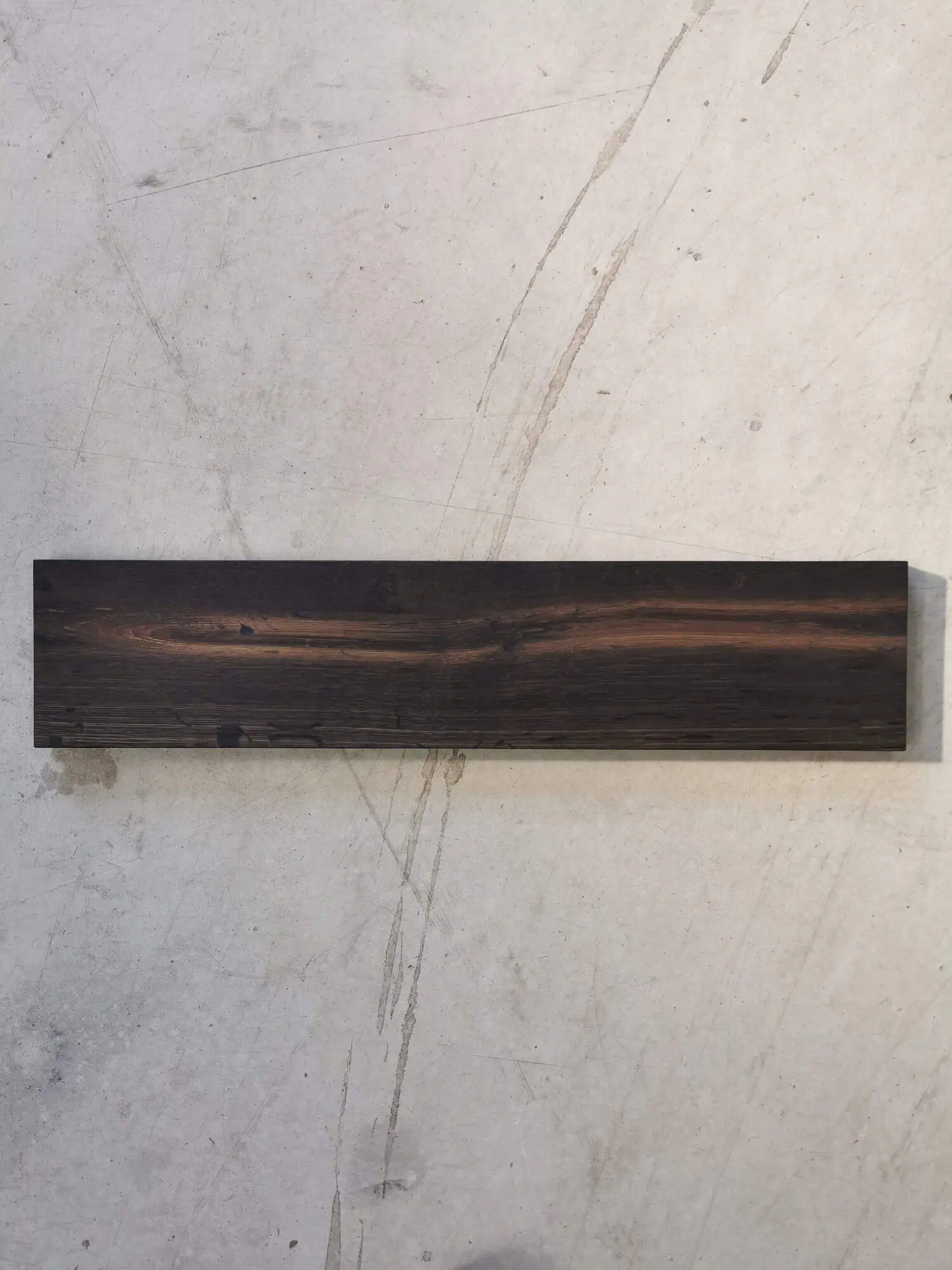 Hylde røget eg 15x69,5 cm 90 graders kant