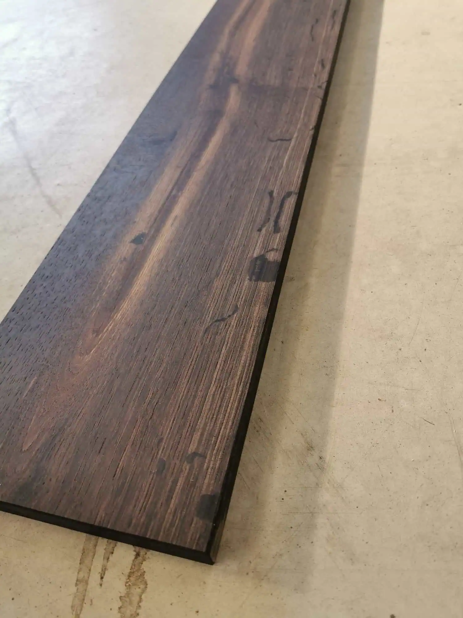 Røget eg 15x69,50 cm 90 graders kant (1)